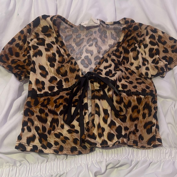 Amazon Leopard Print Crop Top - Picture 1 of 1